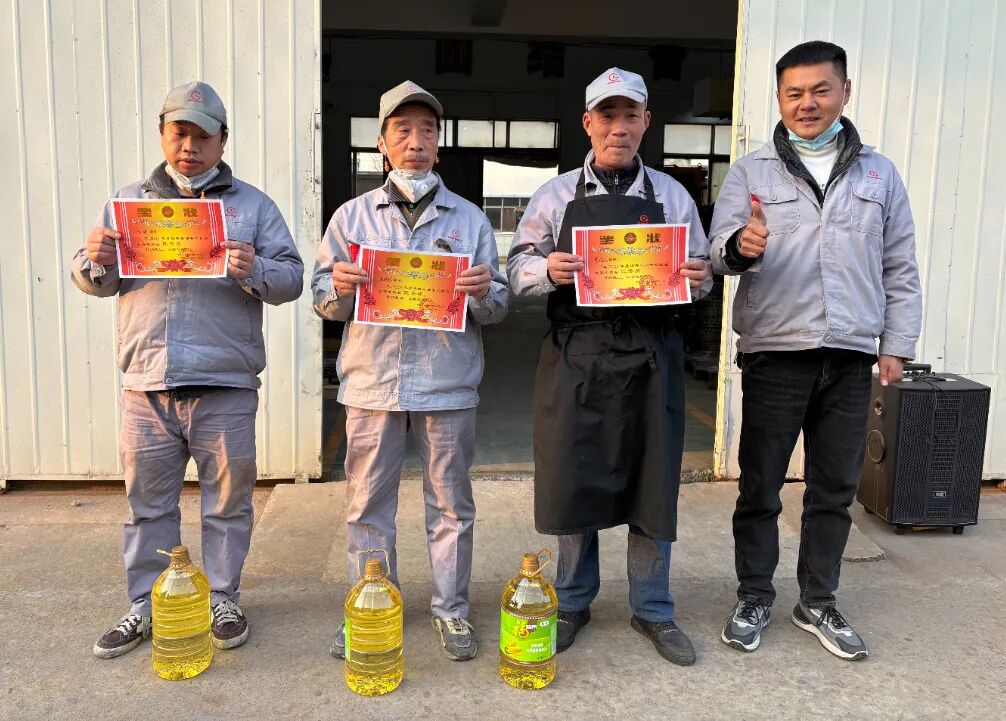 湖北昌利焊接車(chē)間開(kāi)口崗位技能競(jìng)賽落幕，誰(shuí)是“最強(qiáng)開(kāi)口手？”