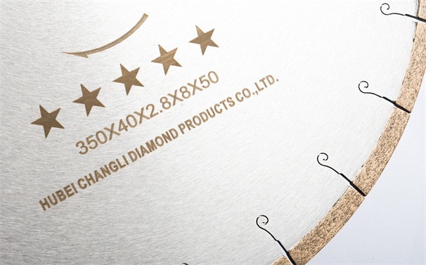 在安裝大理石切割片鋸機前你應(yīng)該準備什么？