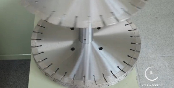 石材使用石材切割鋸片加工后，這些護(hù)理細(xì)節(jié)要注意！